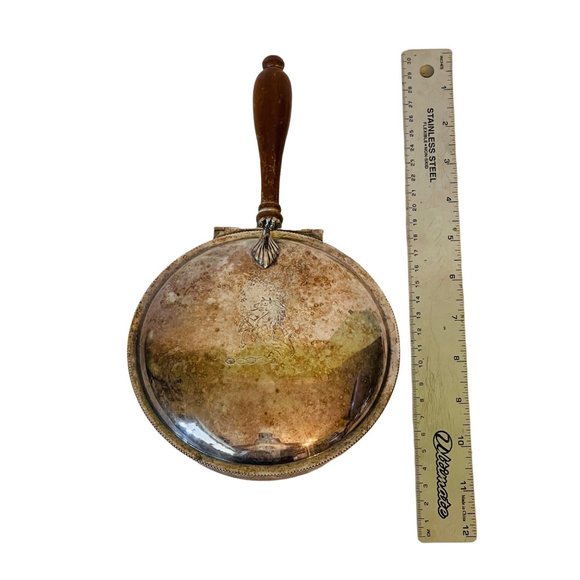 Vintage Silver Plate Silent Butler Pan with Engraved Lion Crest 10.25" x 2" - Picture 3 of 8